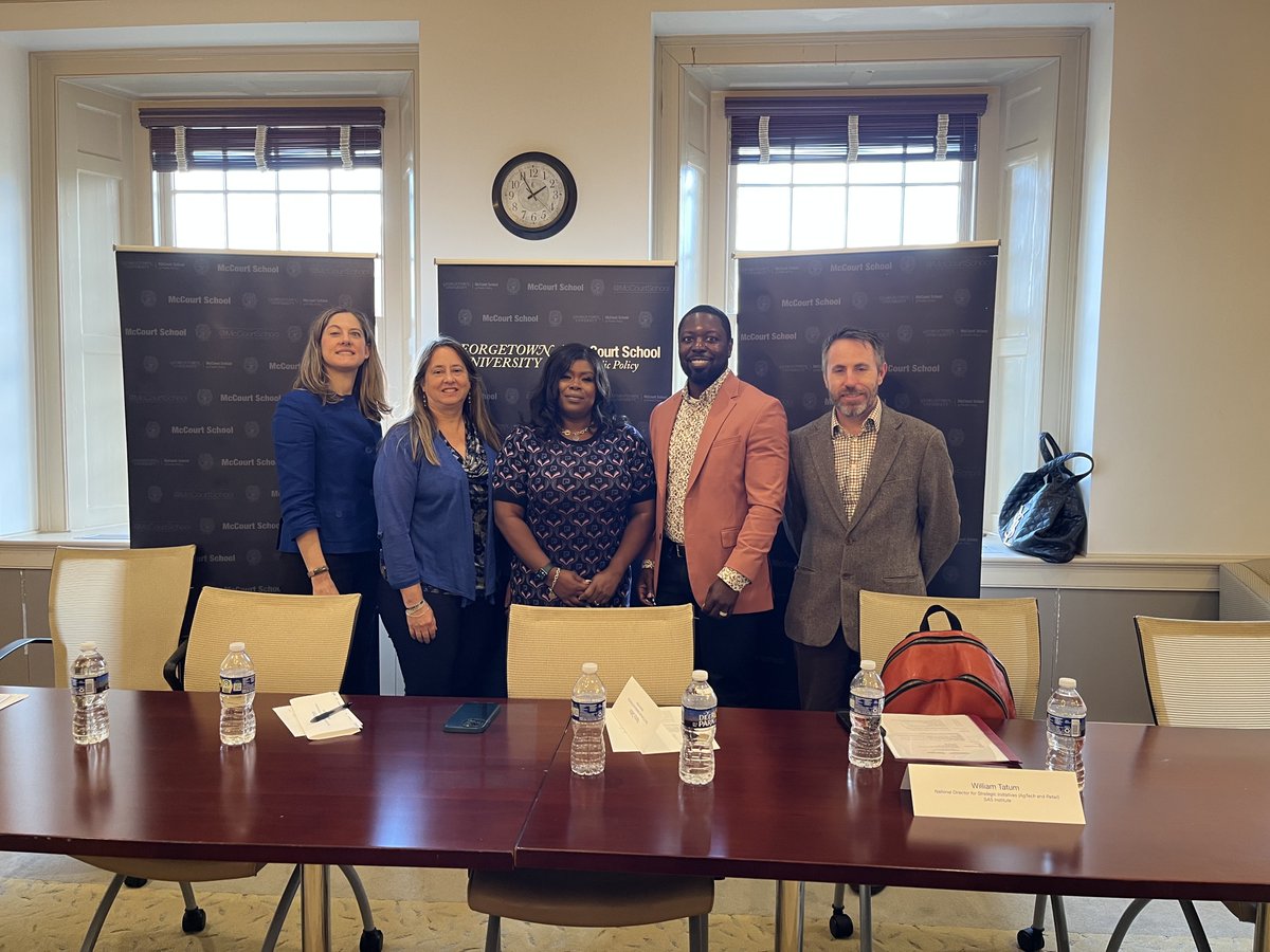 fractweets's tweet photo. FRAC's Alex Ashbrook presented on a panel on the "SNAP Gap: Addressing Food Insecurity in America.” She was joined by Amazon Access's  Nancy Dalton, Capital Area Food Bank's Hilary Salmon and Georgetown University’s McCourt School of Public Policy's Don Moynihan. #FRACOnTheMove https://t.co/ec5CP4mSch