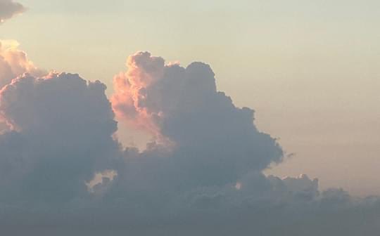 cloudywithfaces's tweet image. Franklin Roosevelt. 
#clouds #sky