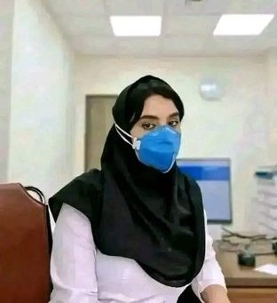 الاسم :: سعاد قاسم
البلد :: السعودية
المهنة :: طبيبة
الحالة الاجتماعية:: مطلقة 
 ارغب بالزواج من رجل صادق ومحترم وأمين مايهم حالته المادية عندي شركة تجارية وعندي بيت وسيارة وراح اشغلة عندي براتب مغري جدآ واتكفل بكافة اجراءات السفر والسكن وتجديد الأقامةhh