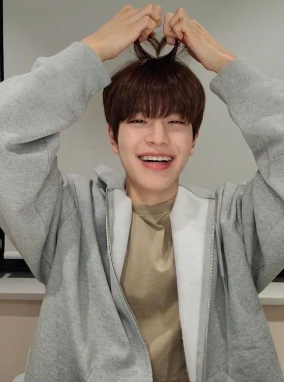 SKZ_Polls's tweet photo. 🎂💗HAPPY BIRTHDAY SEUNGMIN!! 

SEUNGMIN'S 23RD YEAR IN MINIVERSE 
#우리의_영원은_너야_승민아 
#EternityWithSeungmin 
#HappySeungminDay https://t.co/dgbTYioYAC