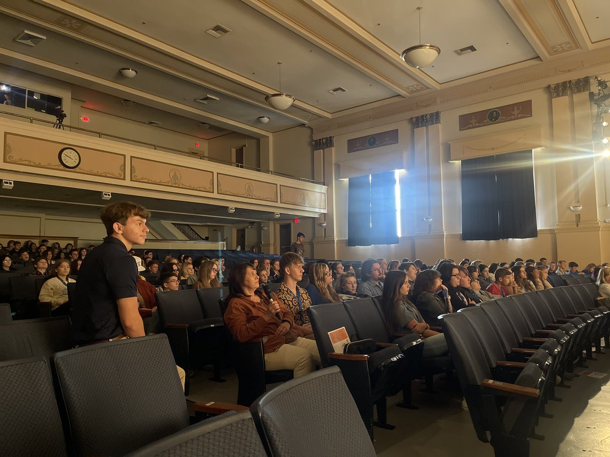 Abby Francis Laber tweet media