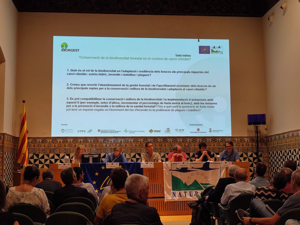<a href="/jordi_camprodon/">jordi camprodon</a> <a href="/LifeBiorgest/">LifeBiorgest</a> <a href="/egorrizm/">Elena Górriz Mifsud</a> "El sector forestal té una oportunitat històrica de treure de l'abandonament generalitzat els nostres boscos, pel reconeixement social de la necessitat de #gestió i la nova revolució de la #bioeconomia" diu Paco Cano, director de Transferència del #CTFC al seminari <a href="/LifeBiorgest/">LifeBiorgest</a>
