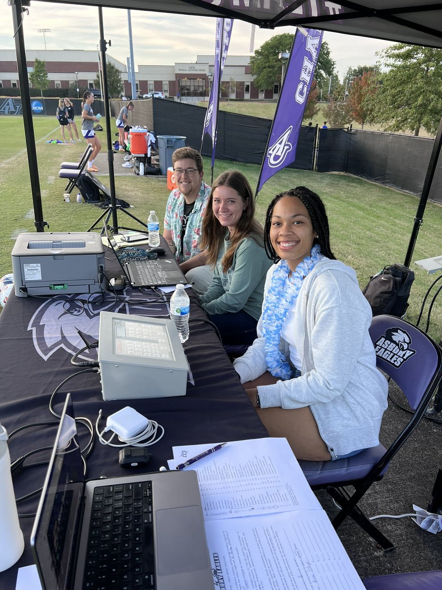 coltback2's tweet photo. Thankful for my job and students that want to serve during full college schedules. Sports are fun 😎 

Congrats my friend, more to come 💪 @AUCOACHWELCH 

#TeamAU https://t.co/kJJxHBA4re
