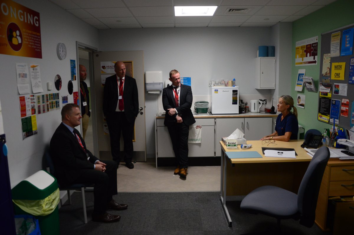 YsgolCwmBrombil's tweet photo. It was a pleasure to host a visit for the Minister for Education @Jeremy_Miles this morning. We hope you enjoyed your visit. https://t.co/5OHtLtIsOk