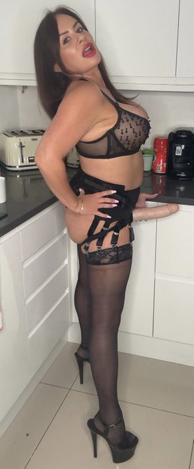 Lunch is ready slut https://t.co/ylzKfMveon<a href="/tag/badbarbie"class="tags"><span>#badbarbie</span></a>