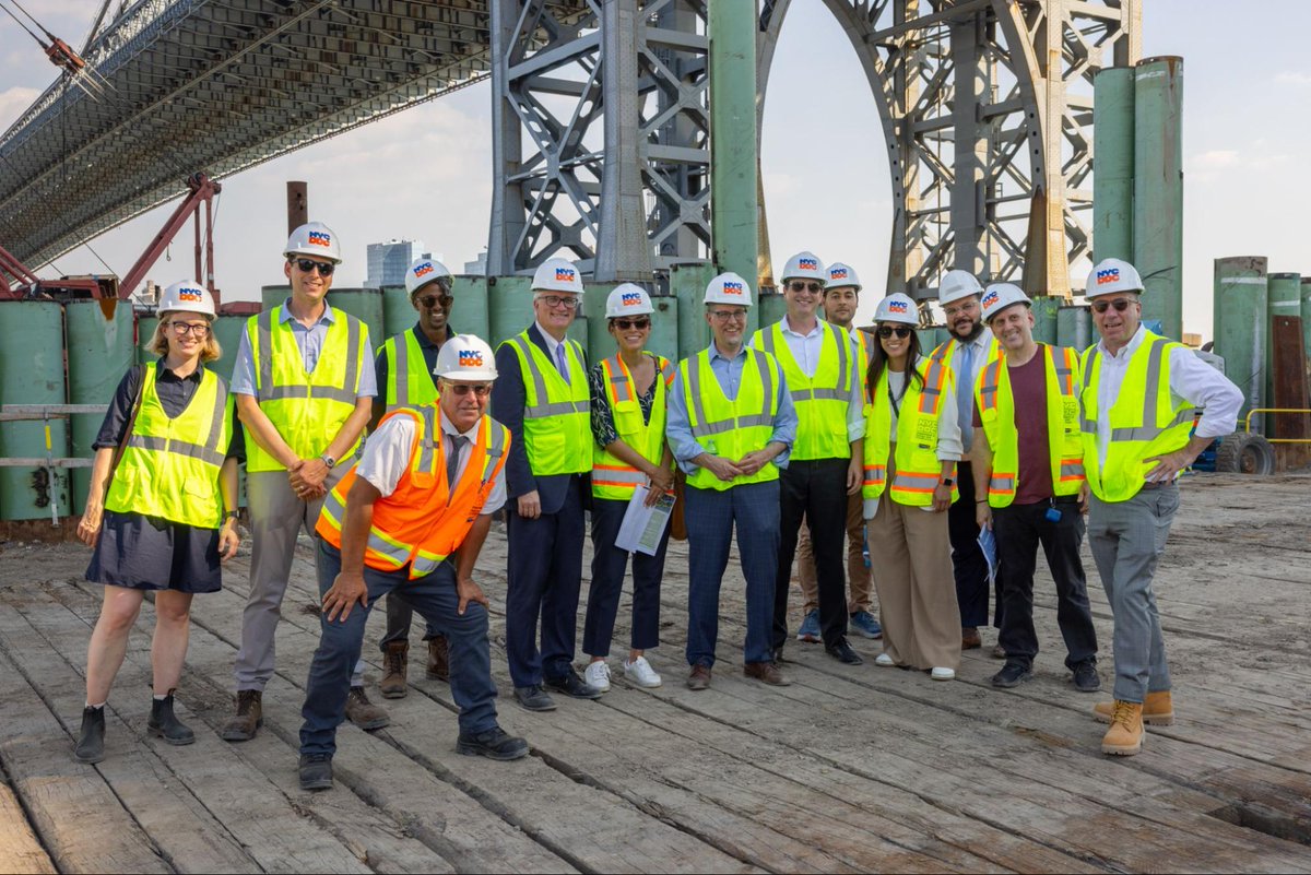 AMGraceLee's tweet photo. In 100° weather, we joined @NYCDDC for a tour of the work being done at East River Park this month. It helped us get a more hands-on understanding of the scale &amp; scope of the project. Pictured is one of the piles that will be used to elevate the park (&amp; Grace for comparison). https://t.co/LiDFBSnuxA