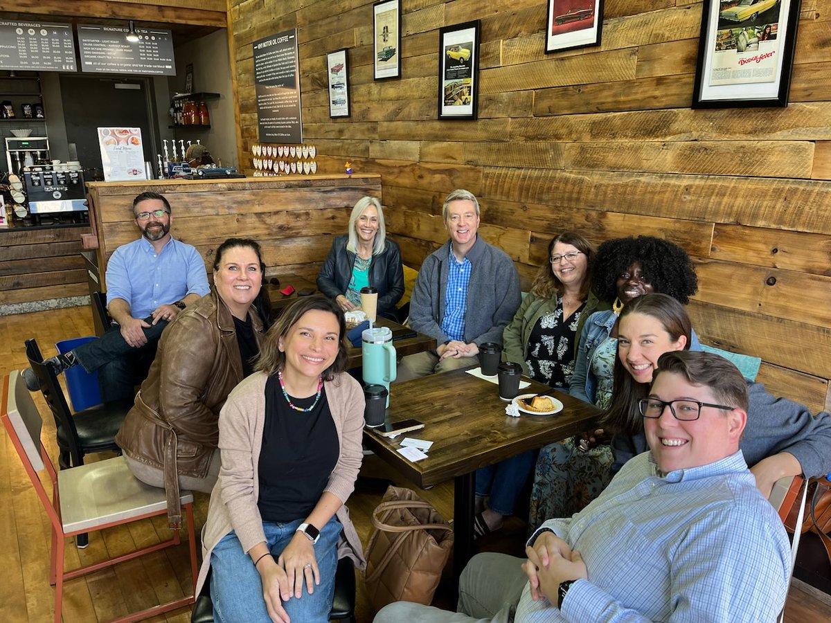 PRSA_CapRegion's tweet photo. Great to catch up with members at @MotorOilCoffee  — and meet some PR pros who are new to the region! 

If you missed this week's meetup, we have several more on the books, including October 11 on Green Island. Check out our schedule through December: https://t.co/NsY1cqEcXj https://t.co/3JyV6lh2tw