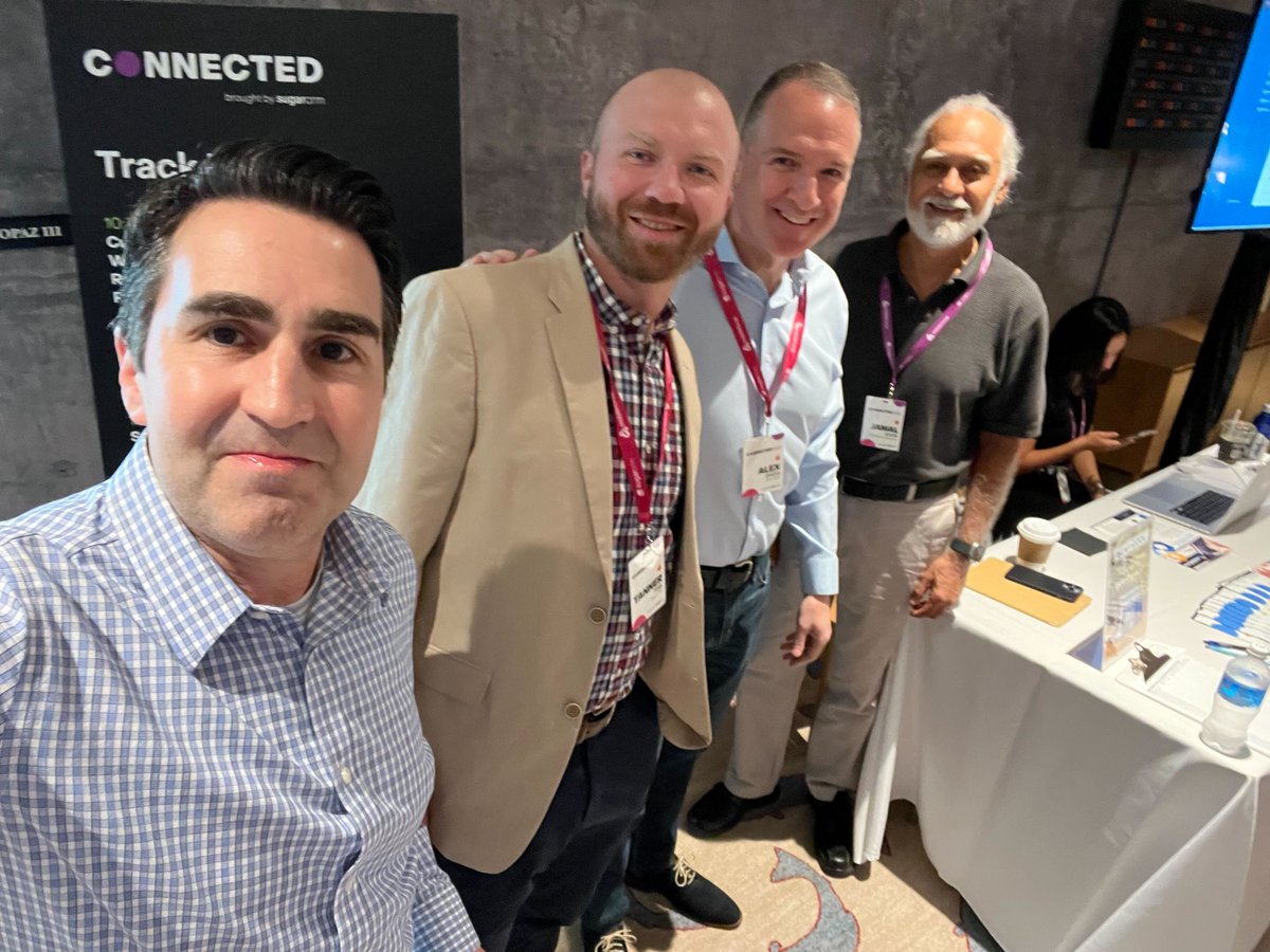 mobileforce_sw's tweet photo. We are getting connected with the @SugarCRM team at #sugarcrmconnected. What a great conference so far! https://t.co/kOVsjpwxP1