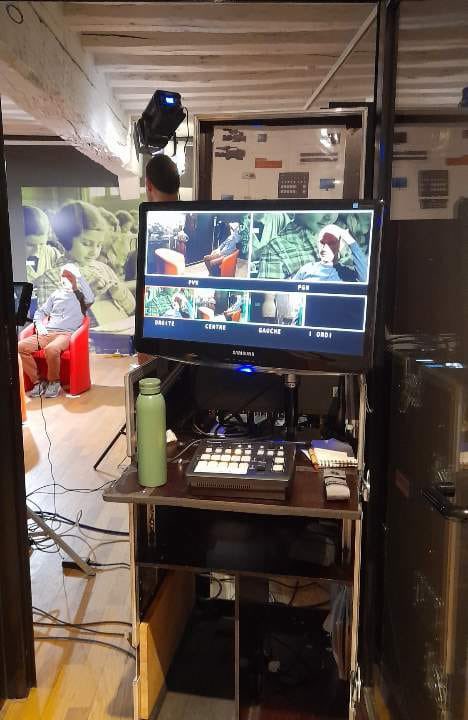 #dressedforschool the museum galleries turn into a recording studio: the webinar for primary and highschool teachers is shaping nicely! #learningthroughclothes #creativelearning #childhoodheritage #munae_rouen