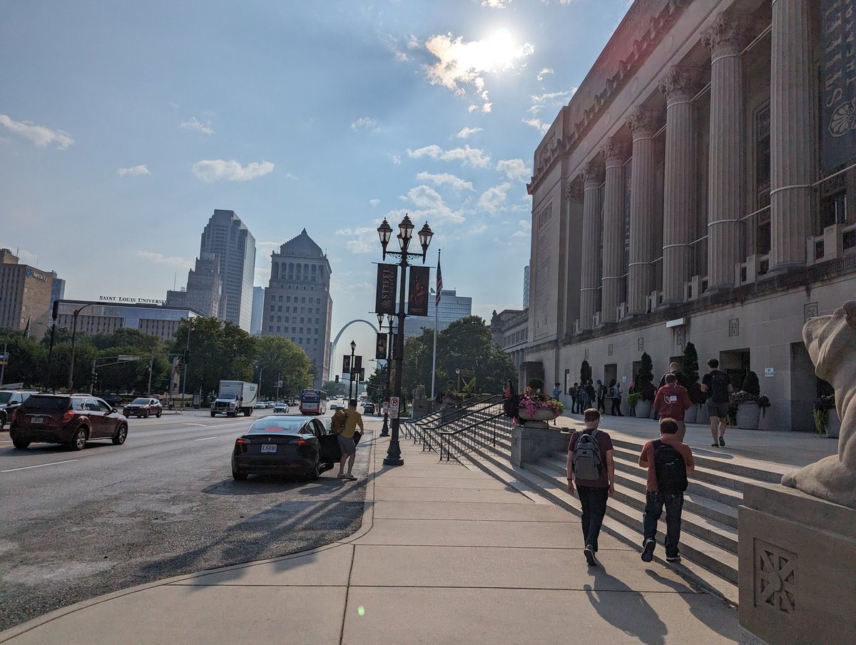 rachelnabors's tweet image. Here we go! #strangeloop