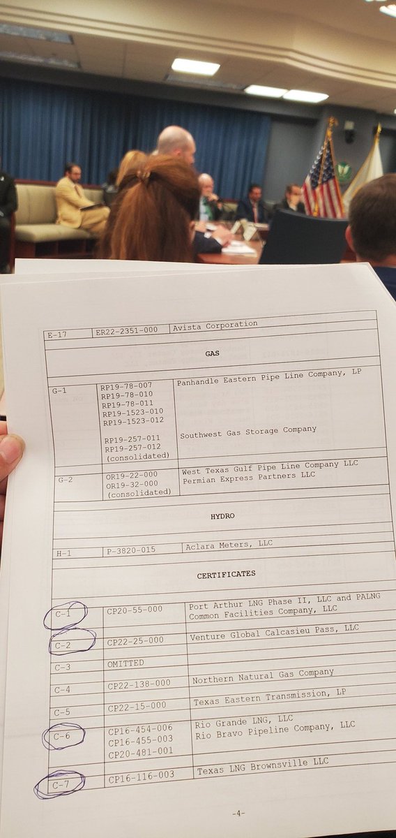 Just now: FERC has removed the agenda items for Rio Grande LNG, Texas LNG, & Rio Bravo Pipeline from today's meeting It's unclear why the commission has decided not to discuss these items