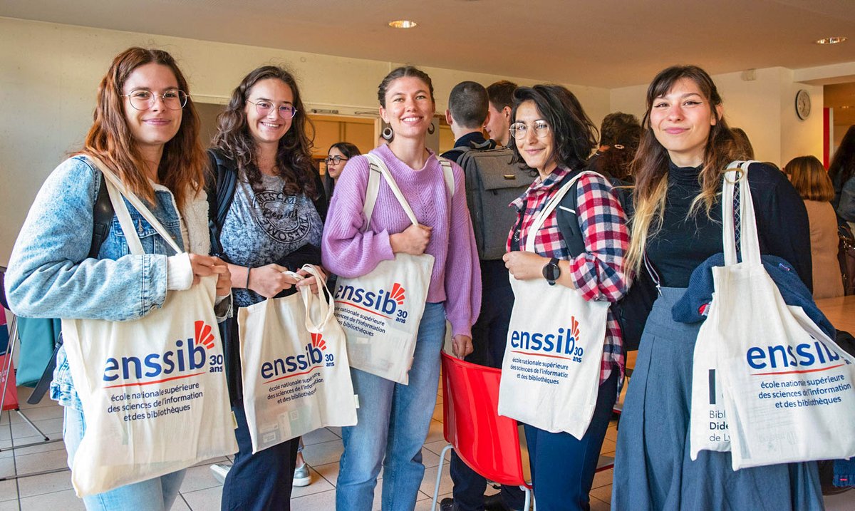 🎓 L'@Enssib accompagne la rentrée de ses étudiants de master

🗓 Demain, les nouvelles et nouveaux étudiants sont conviés à une journée d'accueil.
👉 Le programme : enssib.fr/evenements/jou…

#rentree2023 #étudiants