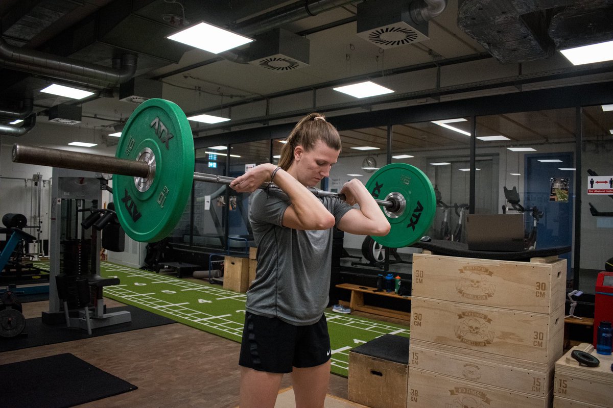 Unsere DEB-Frauen 🇩🇪 waren heute für ihre Leistungsdiagnostik zu Gast im OSP Bayern 🏋🏻‍♀️ Der Ausgangstest setzte sich aus verschiedenen Komponenten wie Kraft &amp; Ausdauer zusammen &amp; ermöglicht unseren Spielerinnen nun zu sehen, wie erfolgreich ihr Sommertraining war 💪🏻