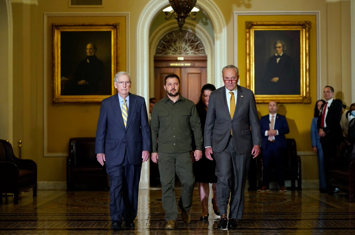 .@LeaderMcConnell + #Zelensky + @SenSchumer #KYSen #NYSen #UkraineWar 

Per @USATODAY: