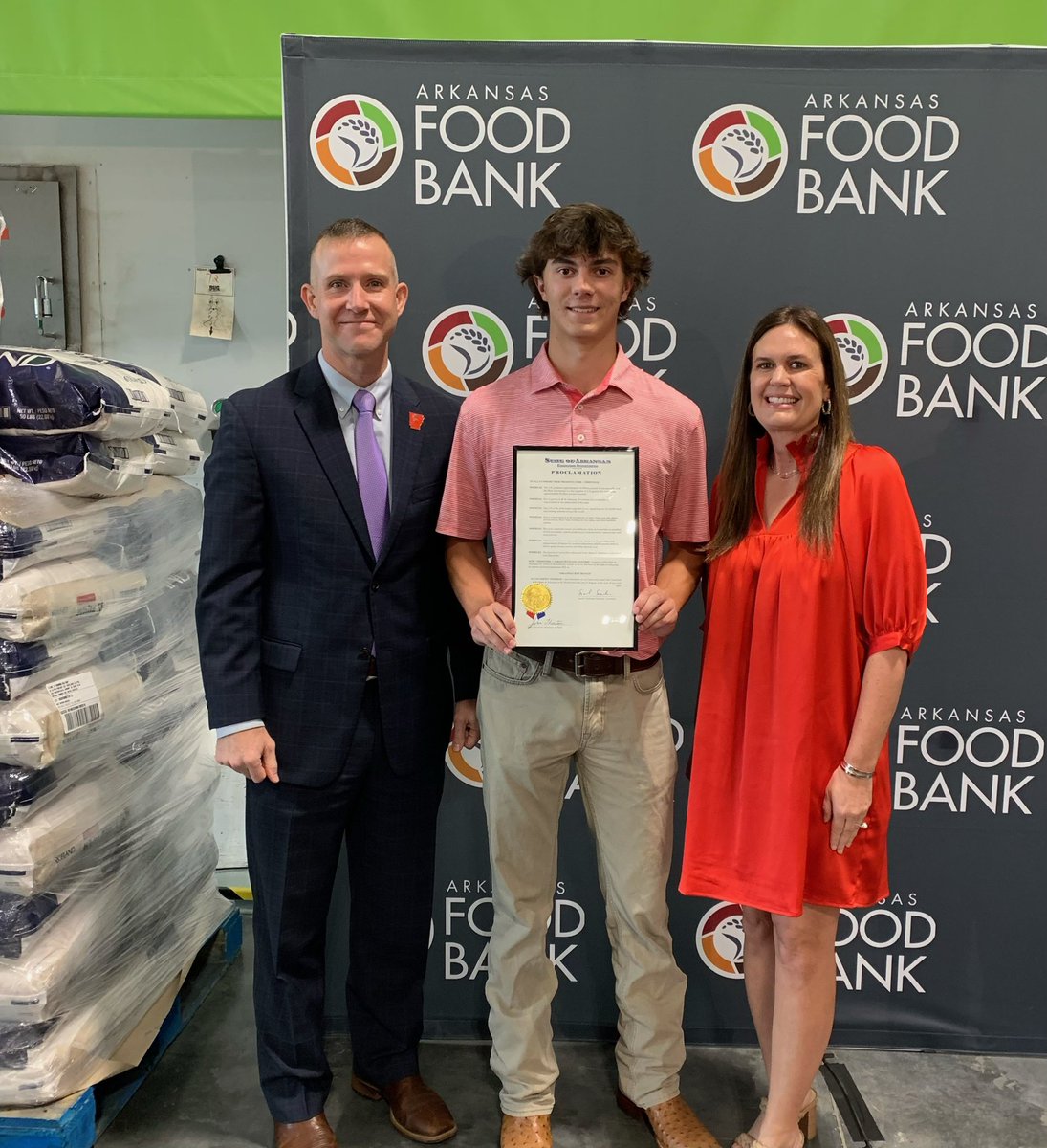 cross_fogle's tweet image. I got the chance to celebrate National Rice day with some important people to Arkansas agriculture yesterday! Arkansas Secretary of Agriculture(@Wesley__Ward) and Arkansas Governor(@SarahHuckabee )
@RiceArkansas #RiceReps23 #arricereps23 #AgTwitter #Rice