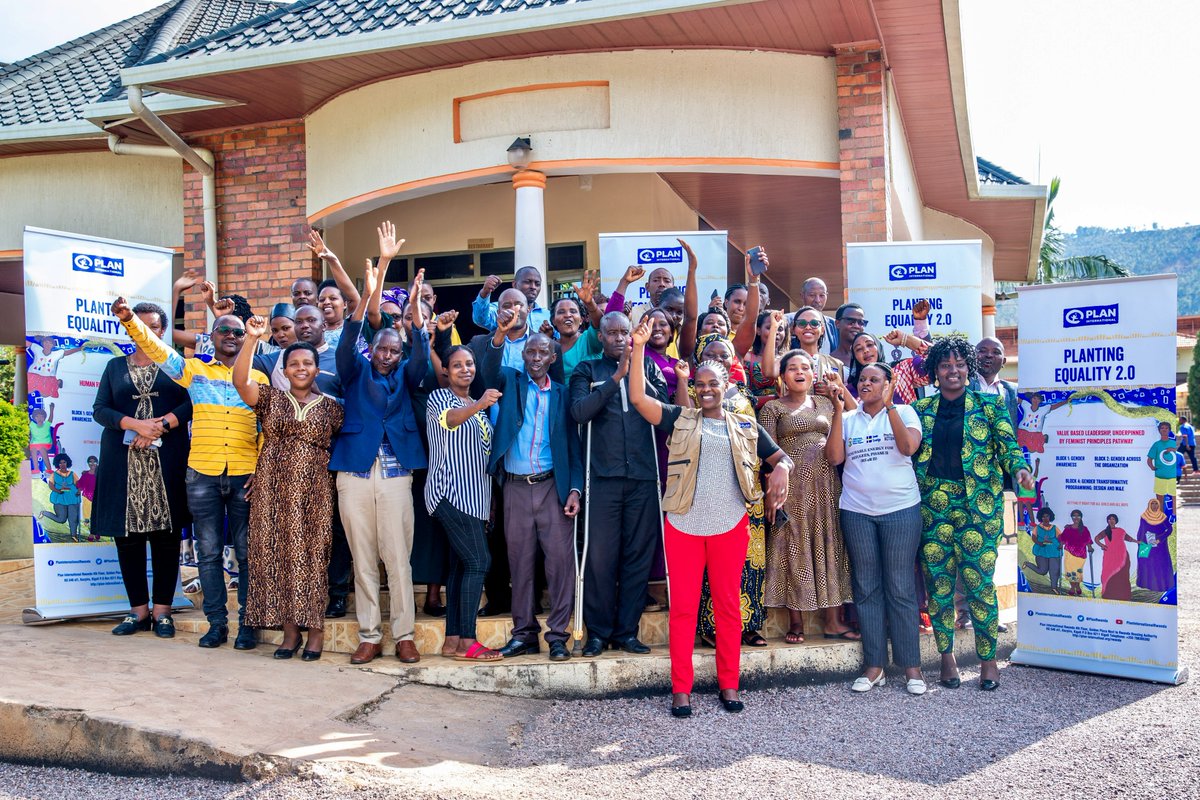 PlanRwanda's tweet photo. Grateful for the unwavering commitment of our esteemed partners, @RwandaWomen and Inshuti z'Umuryango, towards striving for a more equitable future.
Thank you for joining our #PlantingEquality 2.0 training on #GenderAwareness in @GatsiboDistrict!
#GenderEquality #Teamwork πͺ https://t.co/txt5DIZhvo