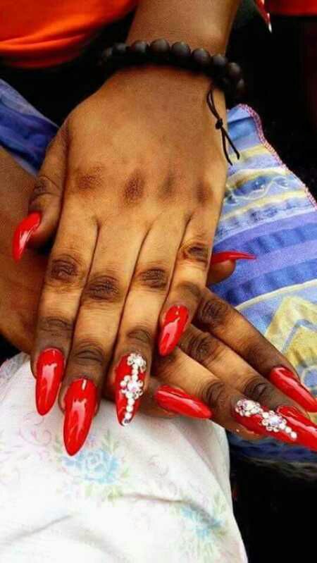 Nig_Farmer's tweet photo. #NaijaFarmerTips
If you want a Lighter Skin, even out that Coke &amp; Fanta arm, or those Bole fingers

Solution= Parboiled Rice Water 

Extract parboiled rice water

Add to bathing water or rub on skin before bed

It'll Lighten &amp; Even out your Skin

Consistency is key here https://t.co/cN2fMmc1HZ