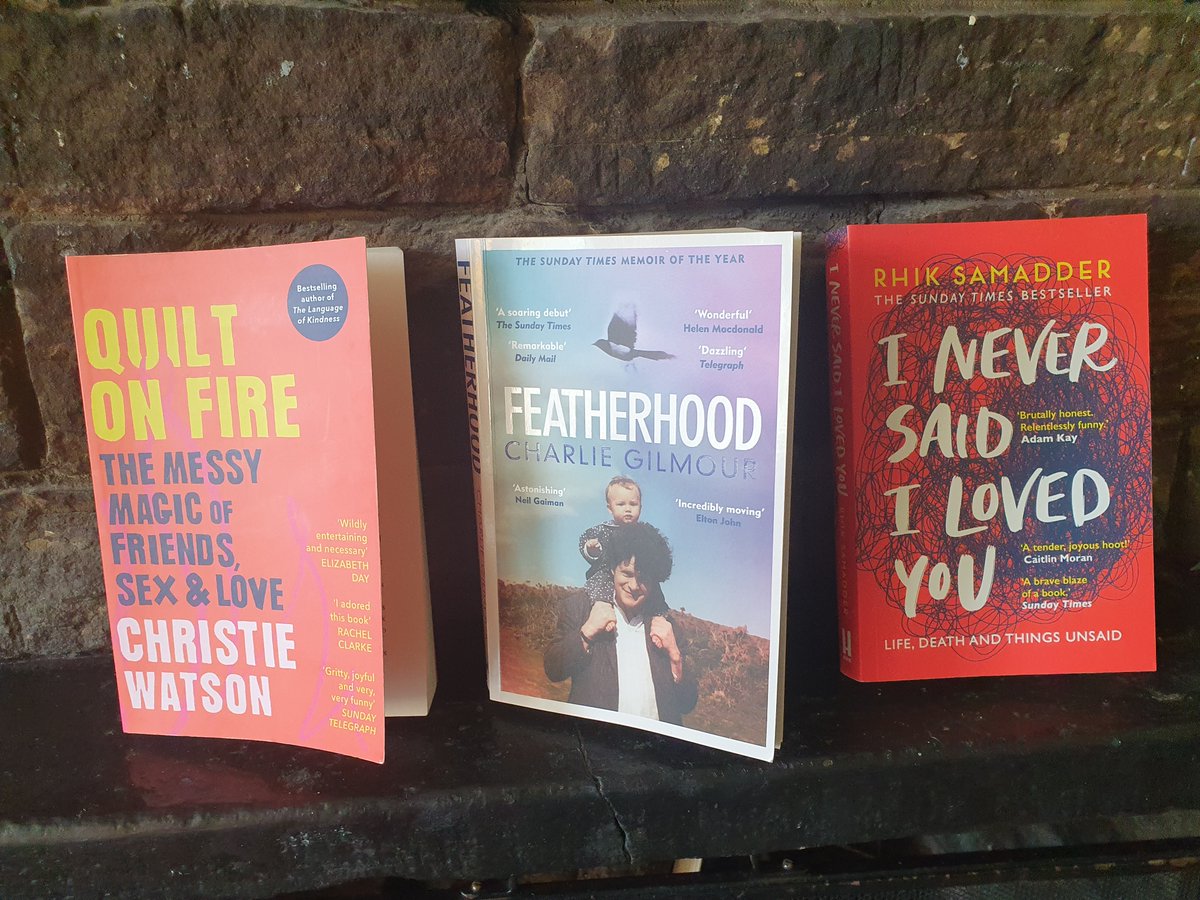 Lumb_Bank's tweet photo. In the midst of a brilliant Life Writing week with fabulous tutors Rhik Samadder @whatsamadder &amp; Christie Watson @christiewatsonwriter ~ &amp; we enjoyed hearing the fabulous Charlie Gilmour @charliegilmour talk about his spellbinding memoir on birds and fathers 🍃🍂🐦‍⬛ https://t.co/q3Px1zfVMV