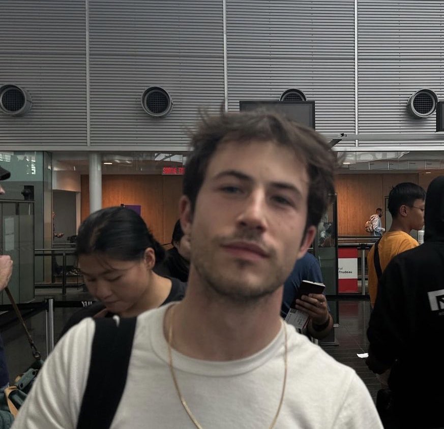 poptime's tweet photo. GOSTOSO! Dylan Minnette via IG 🥵🔥 https://t.co/KBu1goywYM