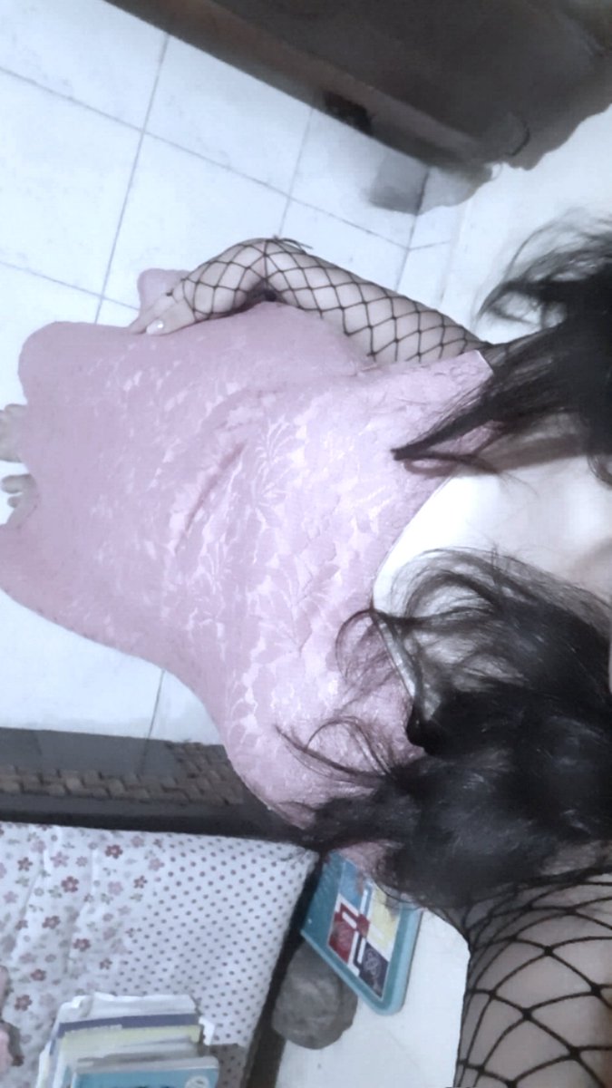 arnisrita's tweet photo. dressing up for nothing https://t.co/6oerkDVbZS