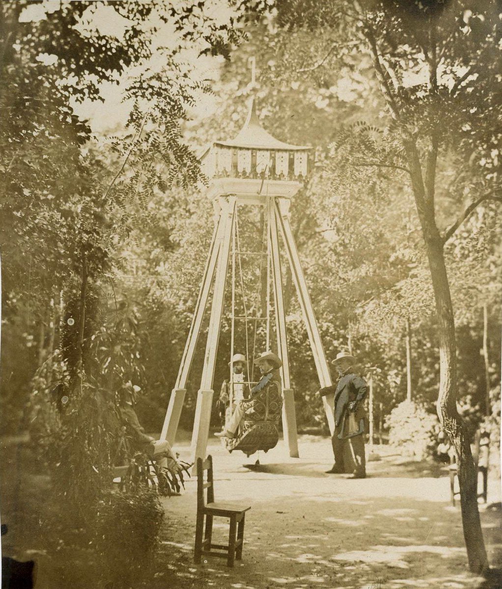 MemoriaBarajas's tweet photo. 📷 Vistas fotografiadas de La Alameda perteneciente al Exmo. Sr. Duque de Osuna y del Infantado. 

✍️“Vista del columpio”

🤳Charles Clifford (1819 - 1863)

🗓️ Fecha: 1856

ℹ️ © Biblioteca Nacional de España @BNE_biblioteca 

🎨 Colorizebot

#MemoriaDeBarajas https://t.co/DABAGLIM6i