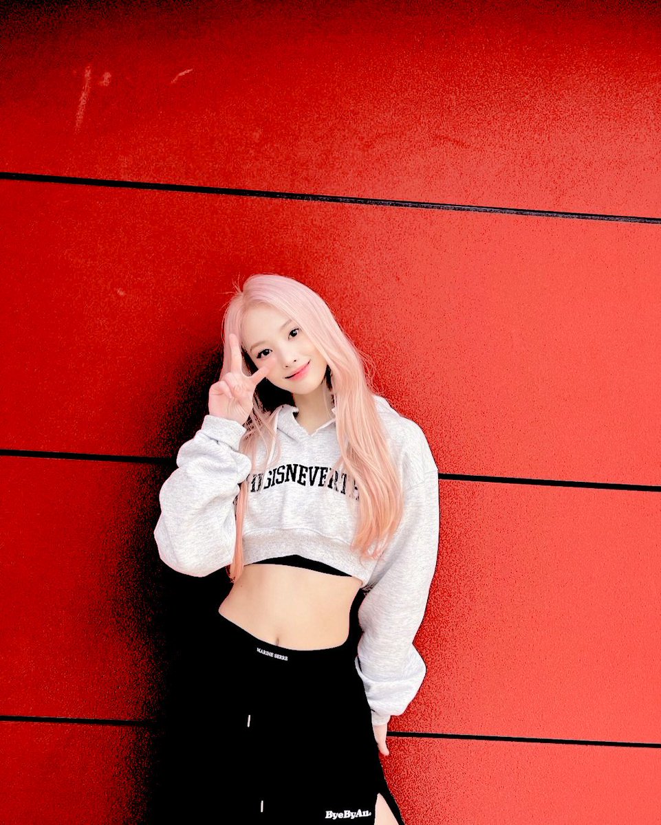 Es horita de salir de la cuevita y no hay mejor momento que para ver a ⁦#𝚏rꢆmi𝕤ᭂ期𓊈𝟗𓊉⁩, quienes el día de hoy hacen explotar esa ⁦#𝐥ö𝚟ǝ𑁯ᰍ𝚋𝕠m𝚋⁩ 💣♡. Obvio estoy en la ⁦#チェリー𝚜𝕥ät͜𝕚on⁩ apoyándolas.

𝚙h𝑜e𝚗i ︵ 𝑐o𝚙𝑡er𝚞s﹙🦩﹚#𝙱ru𝕟ela.