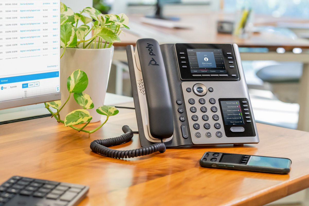 PolyCompany's tweet photo. #DYK: The #PolyEdge E Handset family is the latest Poly SIP phone solution to be certified for the #MicrosoftTeams SIP Gateway. 👏 #HybridWork 

Find out more 👉 https://t.co/275Vdnx9aK https://t.co/gv72a5Ye1k
