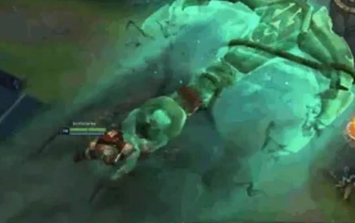 Riot_Kassadin's tweet photo. Nautilus Q real hitbox https://t.co/dAFj11YVka