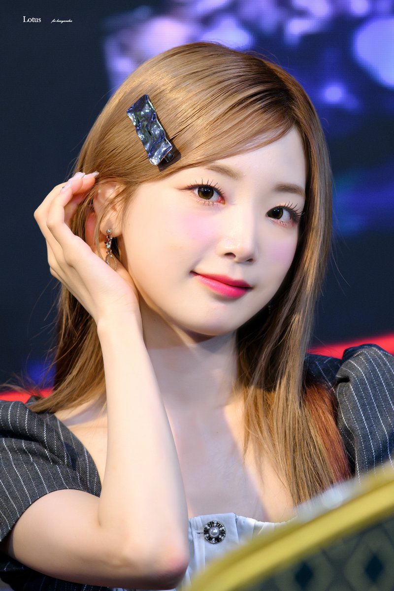RP_1206's tweet photo. 230916  팬사인회  

#Rocket_Punch #로켓펀치 
#YEONHEE #연희 #김연희

@RocketPunch https://t.co/nvST9vseGl