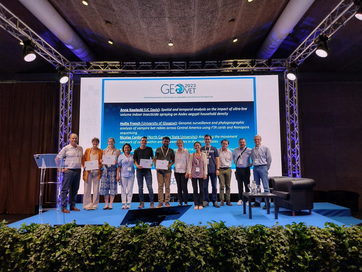 Moments from the #awardceremony at #GeoVet2023! Honoring the top-4 student posters, thanks to the generous sponsorship of IZS-Teramo. A big shoutout to all participating students for their hard work. 

Congrats to the winners! Let's continue to let the best ideas shine!