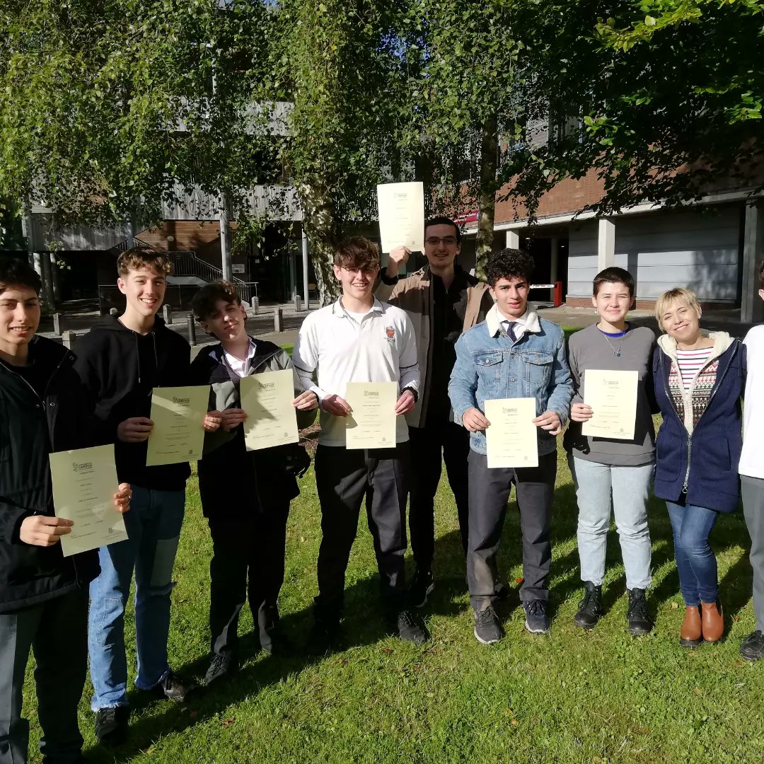 ULLangCentre's tweet photo. Yesterday we said goodbye to a lovely group of students from Colonias De Inmersion Al Idioma, Argentina! We won't forget you!
#StudyEnglishInIreland https://t.co/GmbF3GrelW