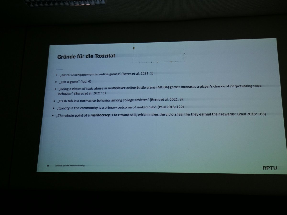 ferdinandsnotes's tweet photo. Andreas Osterroth über toxische Sprache im Online-Gaming
#galmainz2023 https://t.co/cjy97uQlsQ