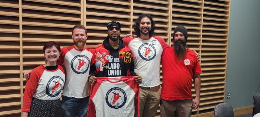 We absolutely stand with our brothers and sisters of the <a href="/UAW/">UAW</a> on Strike 🪧 thanks for the <a href="/UnionDrip/">Dripped Out Trade Unionists</a> <a href="/amazonlabor/">Amazon Labor Union IBT</a> #USM <a href="/MECEP1/">Maine Center for Economic Policy</a> #Hotlaborsummer ✊🏽