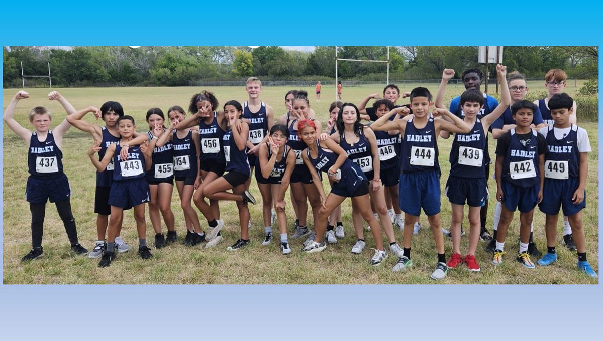 HadleyUSD259's tweet image. Hadley Cross Country season has started and we are SO excited for these athletes!! What an awesome group of runners!! Go Hadley! #hadleyrocks
