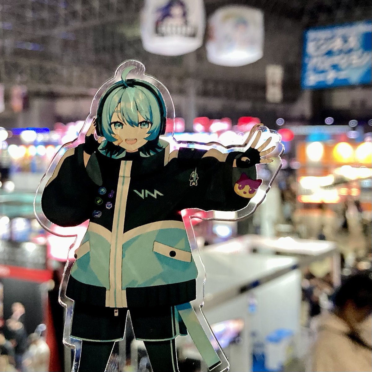 Voicemod_JP's tweet photo. Voicemodも #TGS2023 に参戦！めちゃくちゃ暑かった。。。

明日も会場にいるのでフォロワーの方は見かけたら声をかけてくださいー😘🤖🛼 👍

Voicemod PRO ライセンスクーポンのギフトをご用意しています〜 https://t.co/8XP5TmjFtq