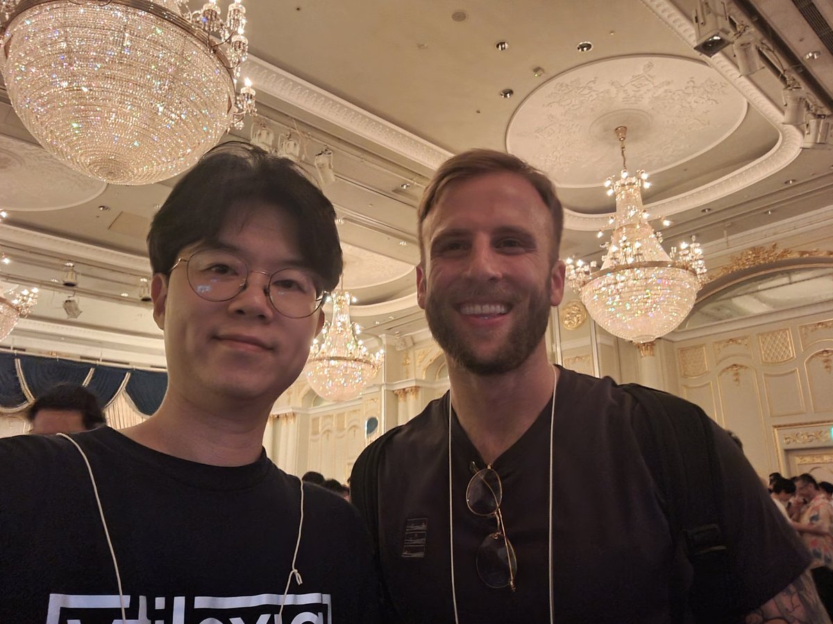 Pixelity_Inc's tweet photo. Immersove Mixer with beautiful people. #virtuix #pixelity #cmgames #bhaptics #thirdverse #odderslab https://t.co/9mVelu9ag5