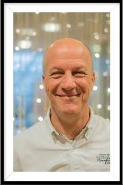 Meetup013's tweet image. Afgelopen dinsdag 19 september hebben wij te horen gekregen dat onze gewaardeerde #Meetup013 collega  Ton van Houtert een oneerlijke strijd heeft verloren. Wij zullen zijn kennis, kunde en inspiratie bij Meetup013 ontzettend missen. Rust zacht.