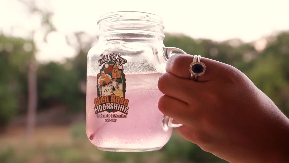 Did you know Glen Rose used to be the perfect location to distill spirits during the prohibition era? For 100 years, the City of Glen Rose has celebrated its natural elements by throwing a Moonshine Festival every August in the downtown district. bit.ly/3PuHEpw