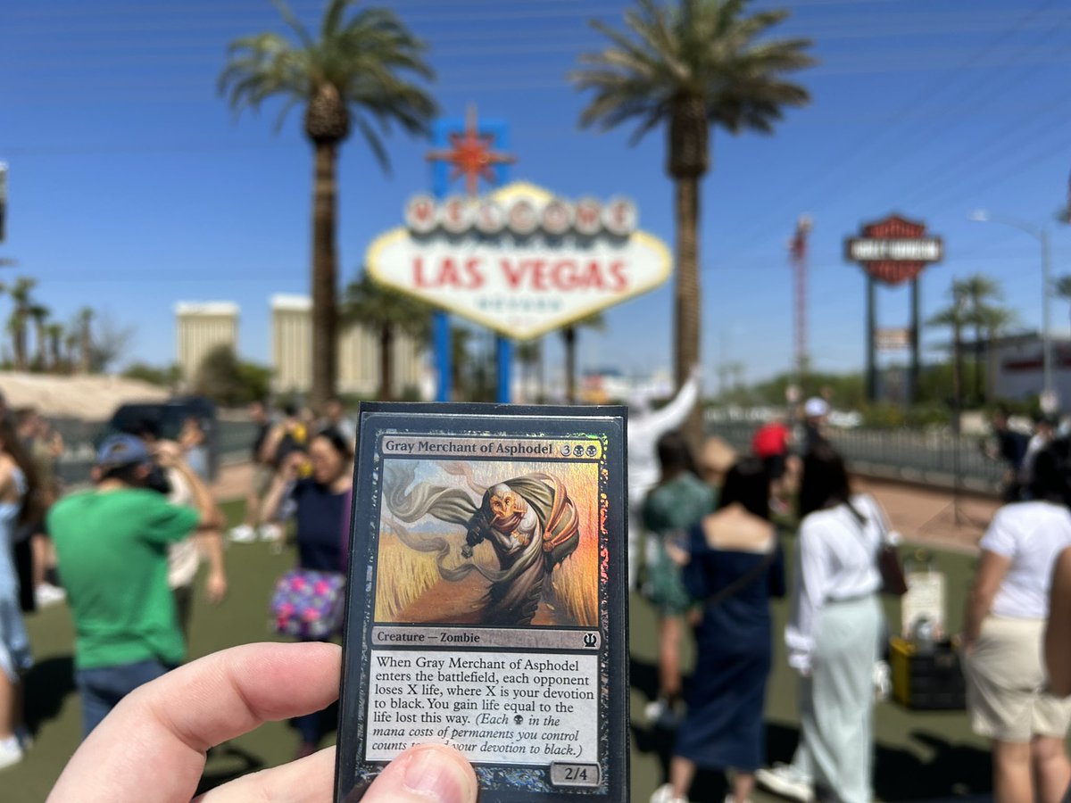 DaCrabsMTG's tweet image. We (and Gary) have arrived in Vegas. See you at #MCVegas! Come by the @magikidsMTG booth and say hello! #magicthegathering #mtg @weirdcards @JudgeAcademy @wizards_magic @PlayMTG @SD_Sharpie