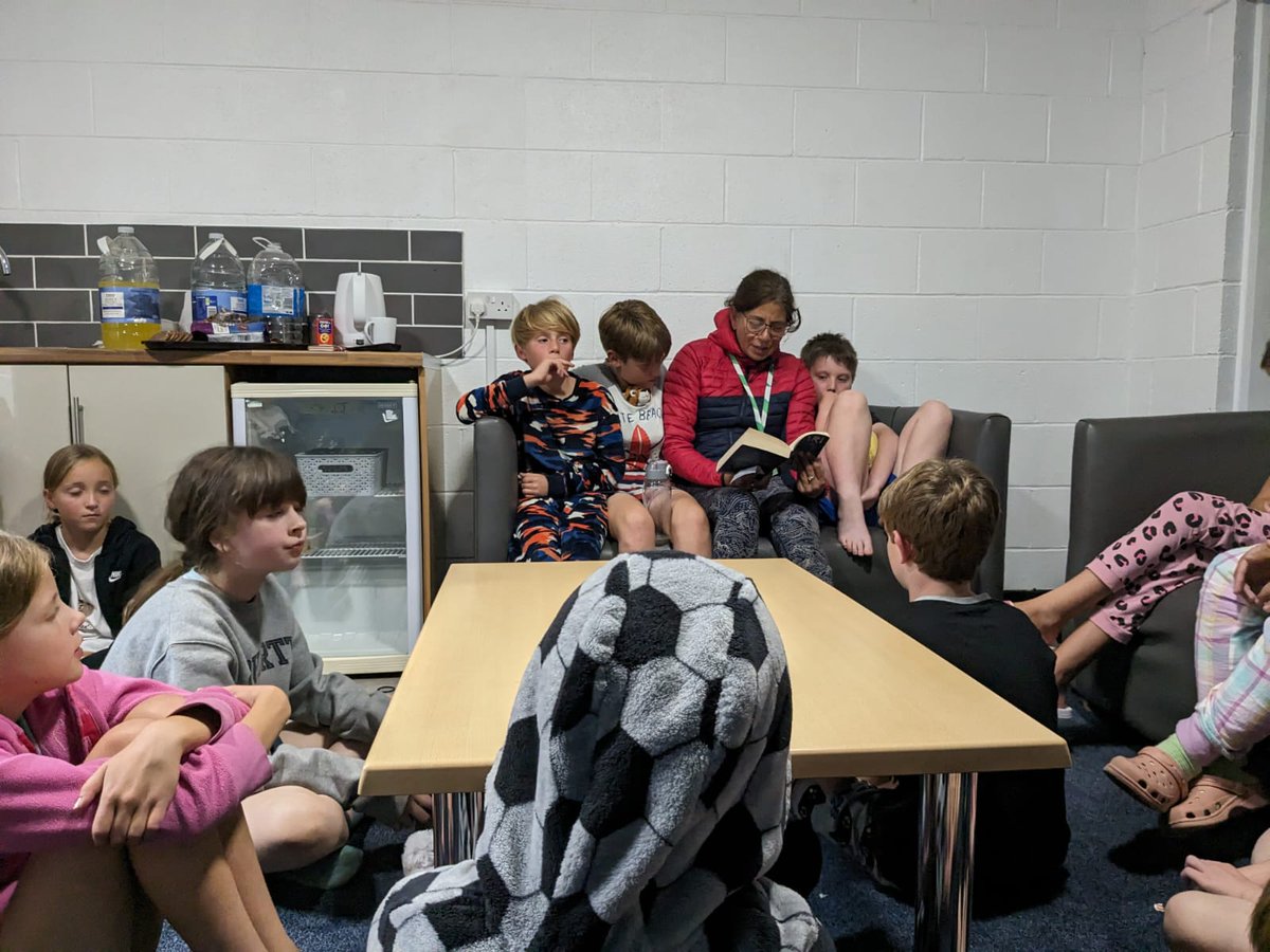 Wheatfields_'s tweet image. Final bedtime story. We will see you tomorrow.