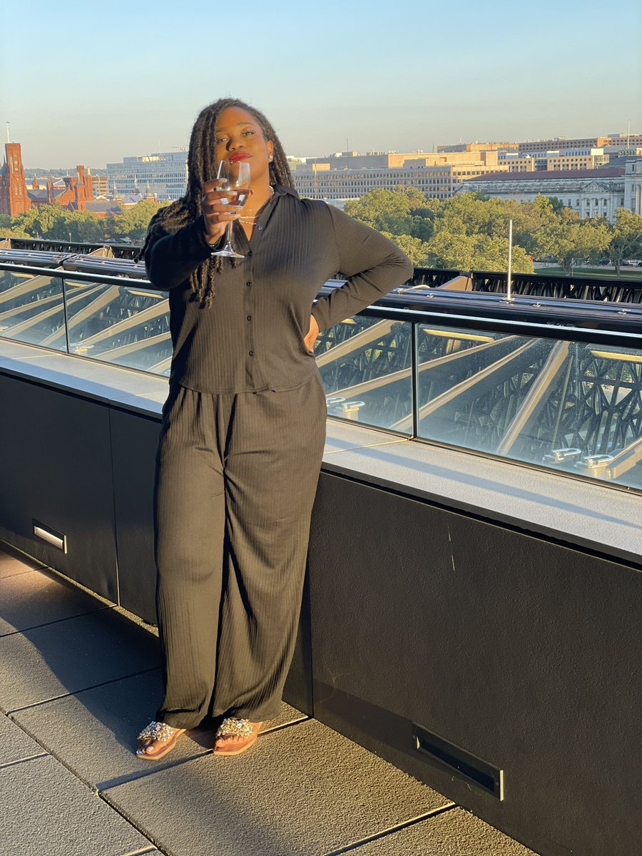 BlowTheWhittle's tweet photo. Got to represent @BlackInChem last weekend in DC. We got recognized and honored by @UNCF & #EEJustSociety. It was such a great time connecting with other #BlackInX leaders. Can’t wait to keep working with such amazing people ✨. #BlackInSTEM #UNCFSTEM #BlackInChemistry https://t.co/quPCXoc1Jy