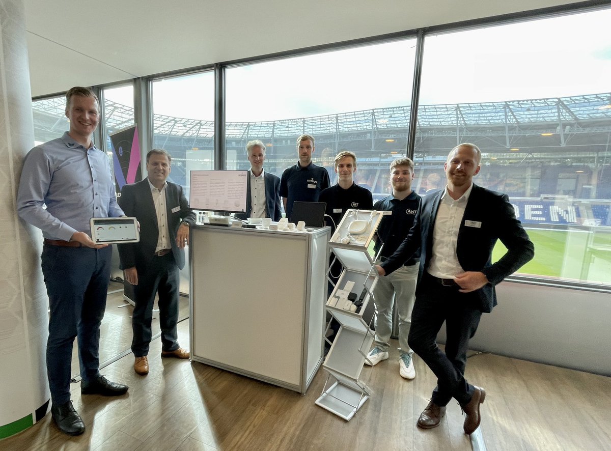 HyprosHealth's tweet photo. Zum Abschluss des gestrigen #AirIT Security Day 2023 gab es noch ein Teamfoto mit @HyprosHL und den AirIT Kollegen. Vielen Dank für den tollen Austausch 👍
#IT #security #Hannover #RTLS https://t.co/fN7aO49Gws