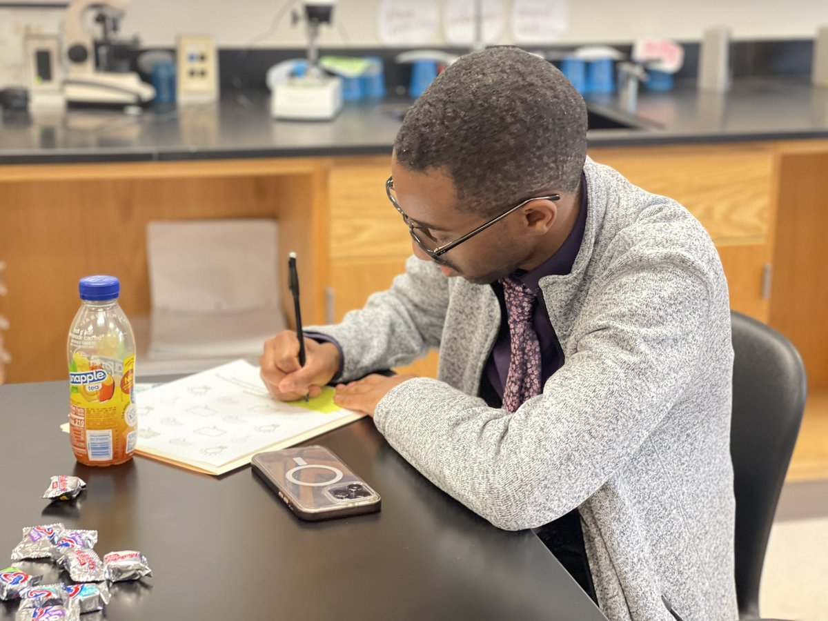 HRdiggs's tweet photo. Happening now @APSsatlanta in collaboration with @APS_IDD &amp; @APSInductsYou…The New Teacher Cafe ☕️ On-the-Go on Engagement Strategies…Professional Learning + Support = Student Success! @Apsiddherman @APSIDDTSumrall @FeleciaInHR @APSnicoleL @apssupt @apsupdate @JoinTeamAPS https://t.co/FIyIkeXebG