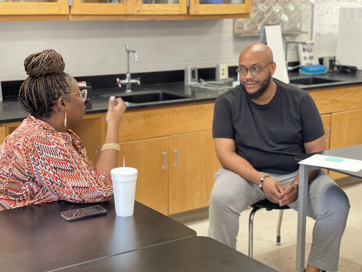 HRdiggs's tweet photo. Happening now @APSsatlanta in collaboration with @APS_IDD &amp; @APSInductsYou…The New Teacher Cafe ☕️ On-the-Go on Engagement Strategies…Professional Learning + Support = Student Success! @Apsiddherman @APSIDDTSumrall @FeleciaInHR @APSnicoleL @apssupt @apsupdate @JoinTeamAPS https://t.co/FIyIkeXebG
