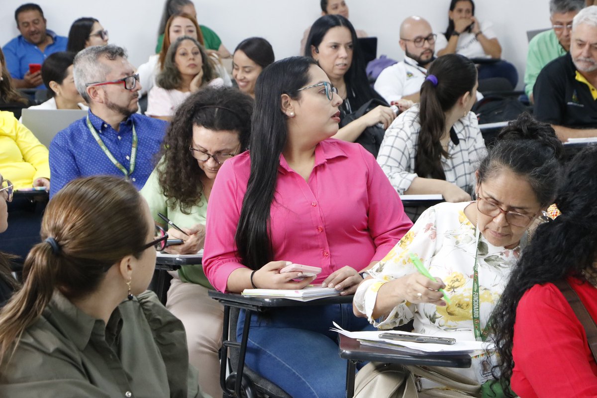 GobdeSantander's tweet photo. Secretarios de salud de los 87 municipios de #Santander, socializaron los resultados obtenidos en la implementación de la guía de auditoría institucional, a través de una mesa técnica para el fortalecimiento de las competencias de inspección y vigilancia, en la que se concluyó:👇🏻 https://t.co/wGUDwAet6I
