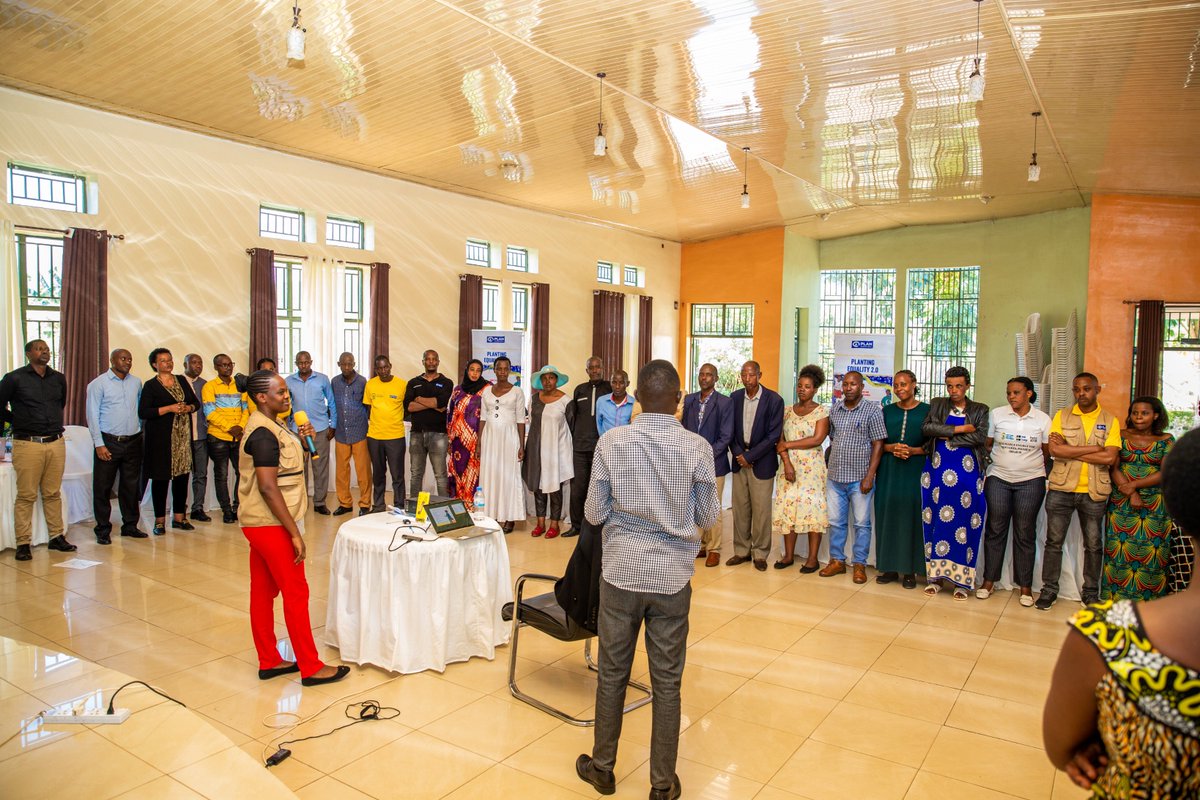 jacbak1's tweet photo. In line with the preparation of International Day ofthe Girl, @PlanRwanda conducted a 2days training on Planting Equality to members of NWC and “IZUs” from @GatsiboDistrict. The main purpose being to empower them with Gender awareness basic knowledge &amp; refresh them @RwandaEast https://t.co/L4UBI49hjG
