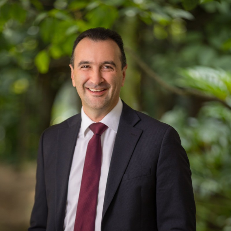 Victor Manuel Sierra es el nuevo Vicerrector Administrativo de la Javeriana. Tras un riguroso proceso, asumirá su cargo el 20 de noviembre. Su experiencia administrativa y financiera en la academia permitirá continuar el trabajo que se ha venido realizando
javeriana.edu.co/-/noticia-vict…