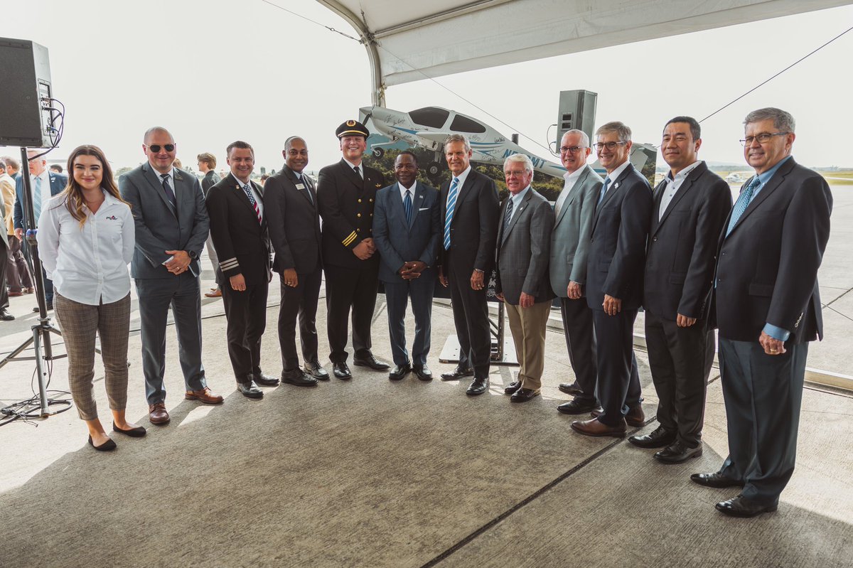 GovBillLee's tweet photo. As TN continues to grow as an international business hub &amp; travel destination, we’re investing in key programs to ensure our workforce remains competitive. 

Great to celebrate @MTSU’s Aerospace expansion, which will prepare students across Middle TN for careers in aviation. https://t.co/PXbf3MtG1x