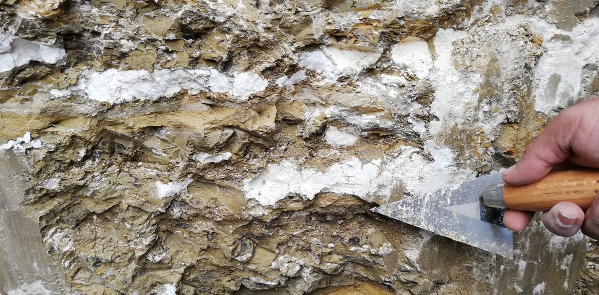 Pedometrdsm's tweet photo. Keep spending time with the soil! 🤎Carbonates seem to have managed to accumulate, formations that disperse when squeezed. Continues researchs are under the leadership of Prof. Dr. Levent Başayiğit at on calcareous parent material in nortwest of Türkiye. #soil #soilclassification https://t.co/gQ7cFHUf5l