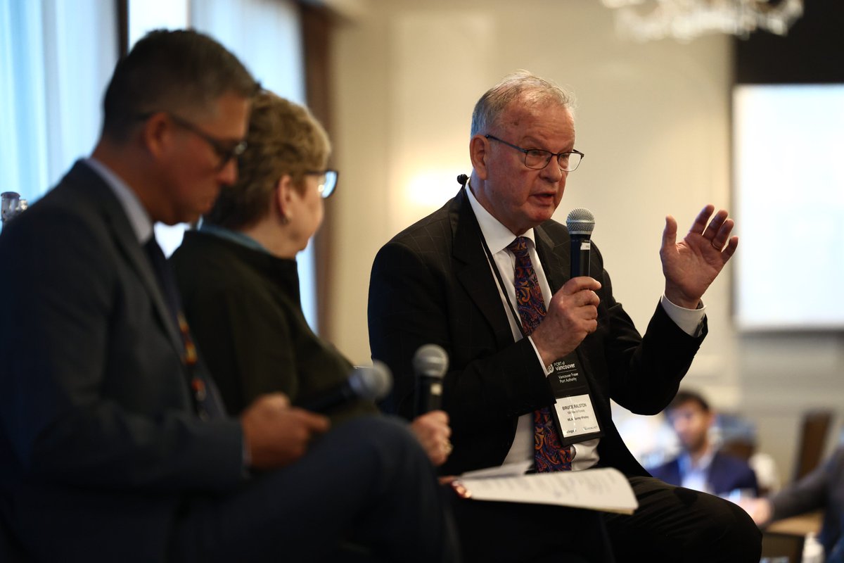 ResourceSeries's tweet photo. Day 2 at #RBS23 with Minister @BruceRalston. The discussion today about BC’s forestry sector was moderated by two other BC forestry leaders – Lennard Joe of the @bcfnfc and Linda Coady of @COFI_INFO ! https://t.co/HwN7ahSTiN